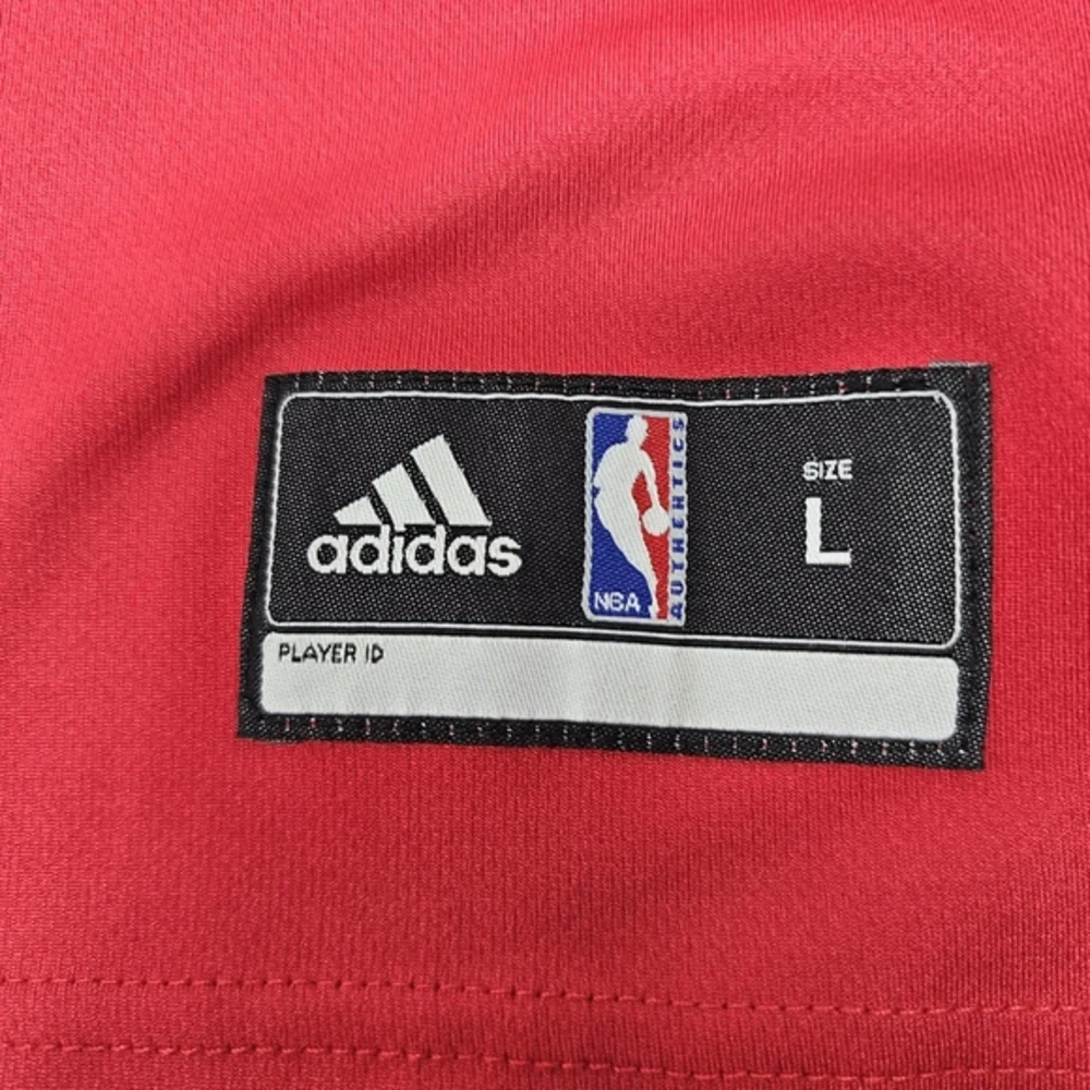 NWT Adidas Chicago Bulls Dwyane Wade #3 Youth Size Large NBA Jersey Red Black.‎